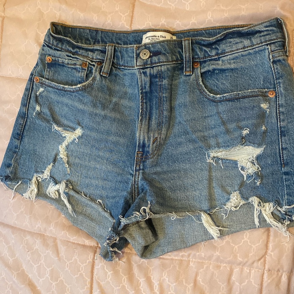 Abercrombie mid rise mom shorts size 29